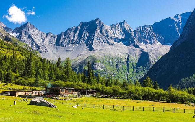 山长穿毕徒步地理手册：沉浸式穿越神山秘境mg不朽情缘游戏平台此生必走！收好四姑娘(图19)