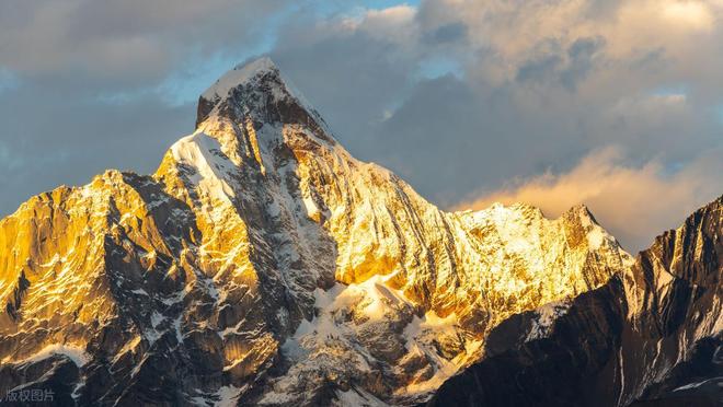 山长穿毕徒步地理手册：沉浸式穿越神山秘境mg不朽情缘游戏平台此生必走！收好四姑娘(图2)